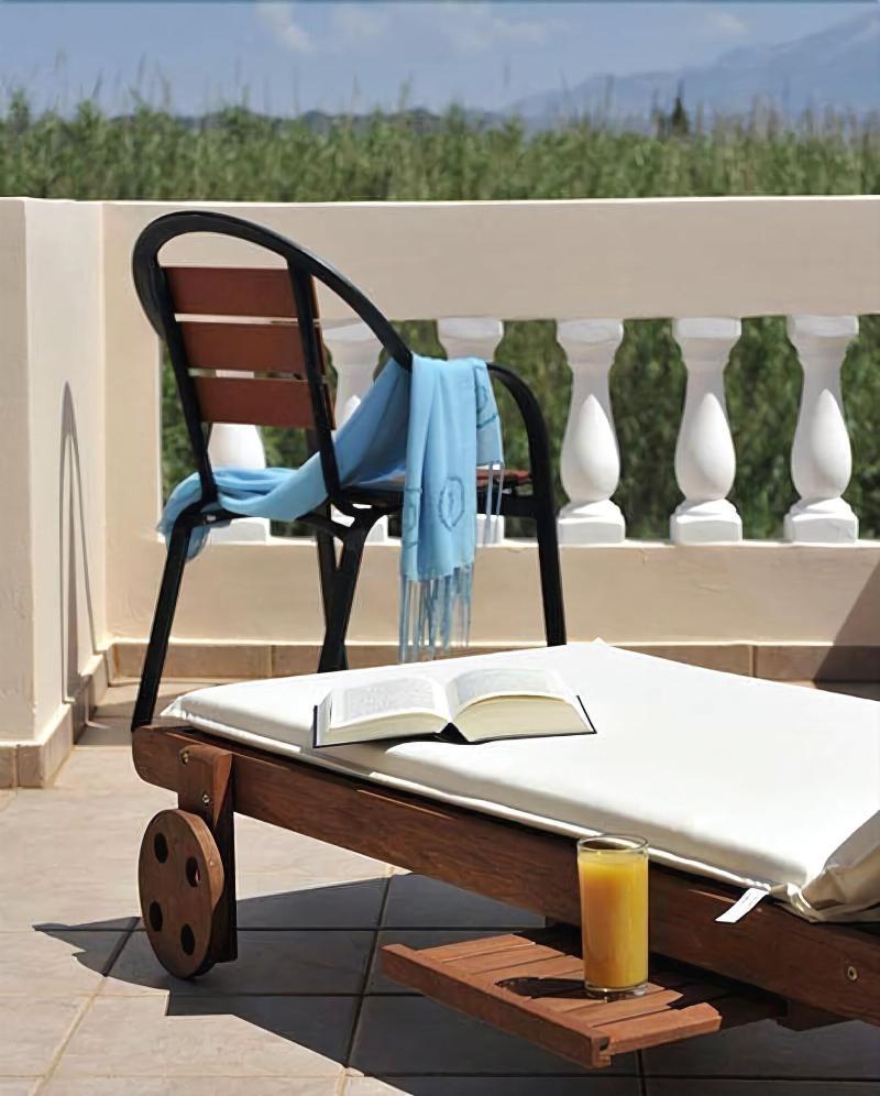 Hotel Caretta Beach Gerani  Eksteriør billede