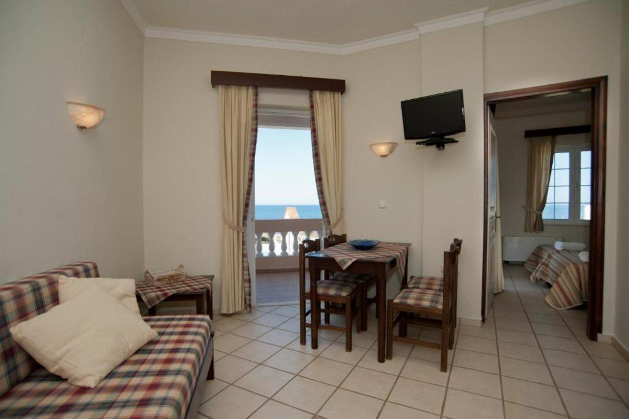 Hotel Caretta Beach Gerani  Eksteriør billede