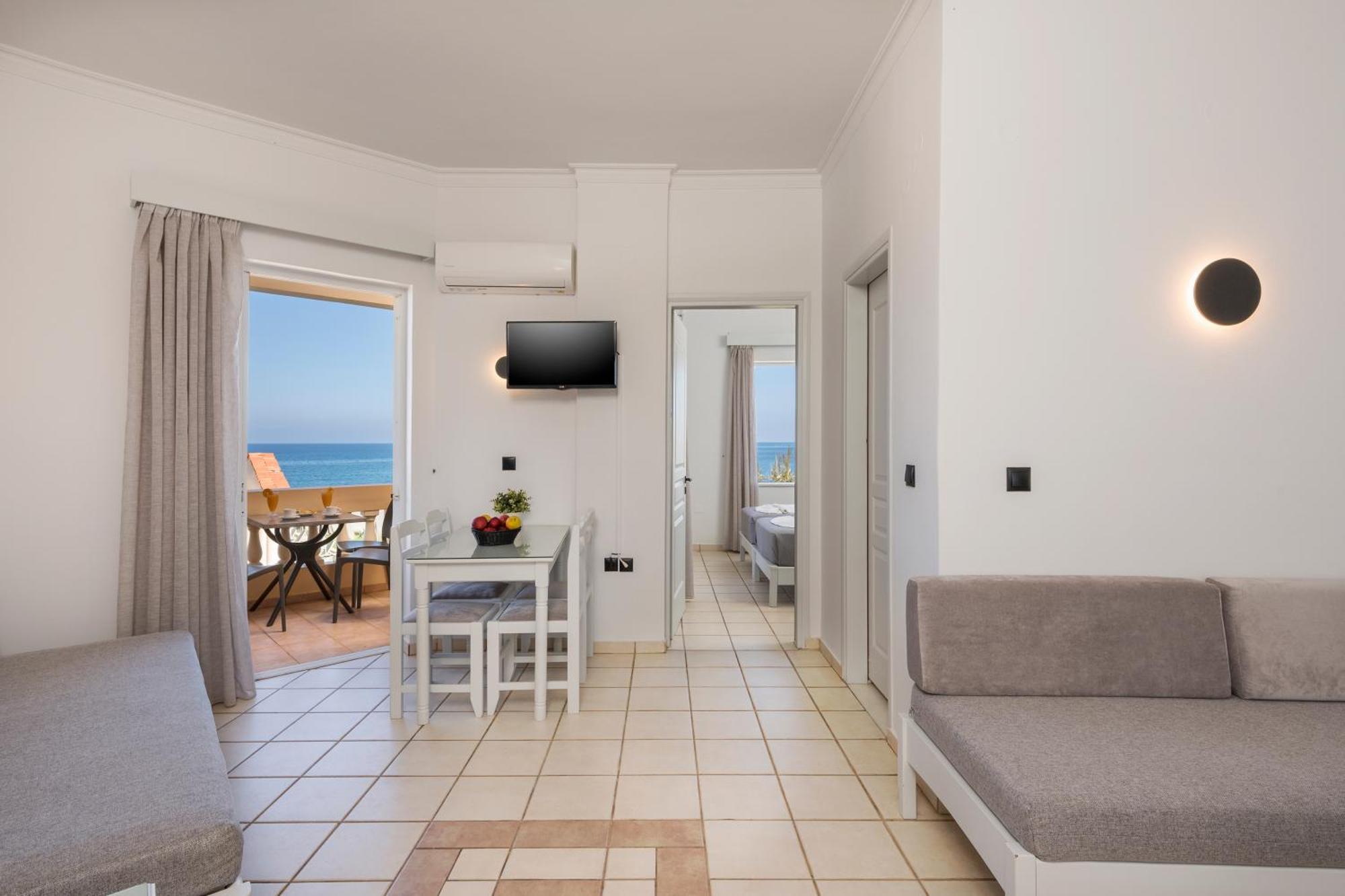 Hotel Caretta Beach Gerani  Eksteriør billede