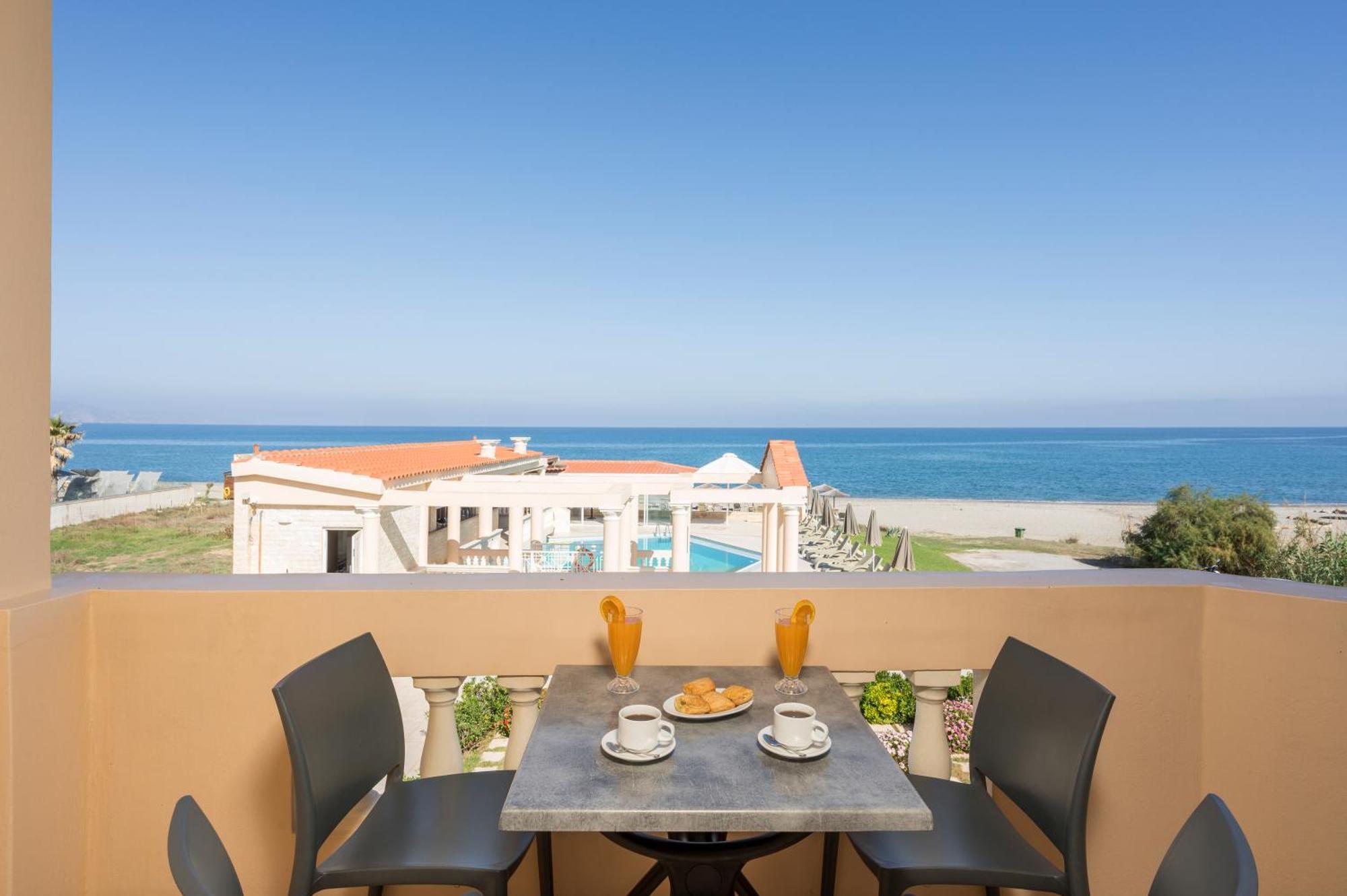 Hotel Caretta Beach Gerani  Eksteriør billede