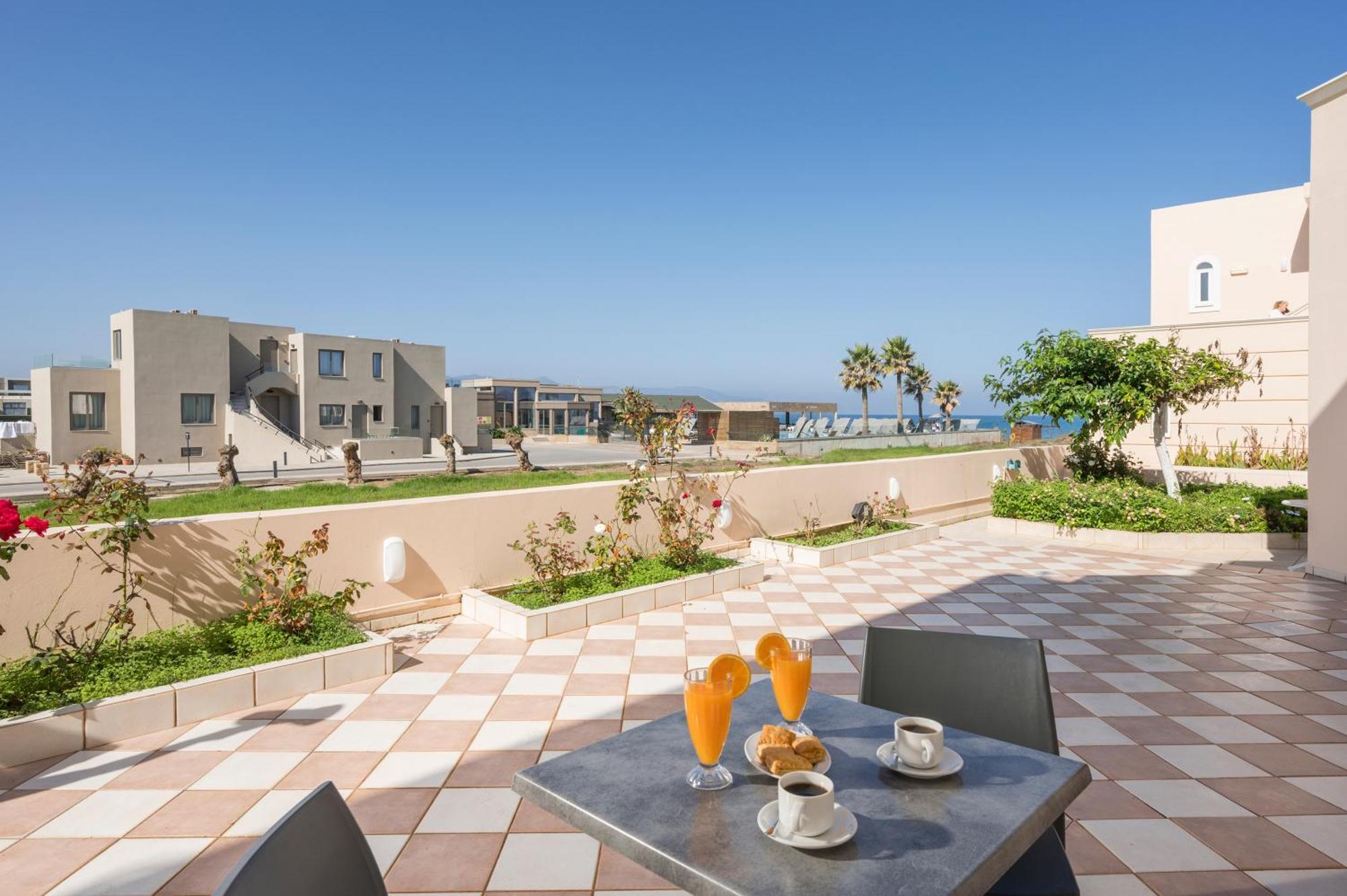 Hotel Caretta Beach Gerani  Eksteriør billede